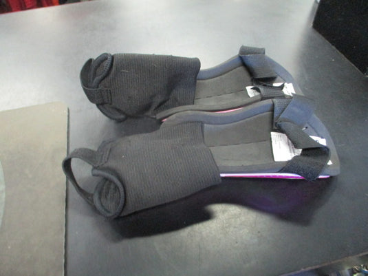 Used Lotto Youth Medium 3'11" - 4'6" Soccer Shin Guards