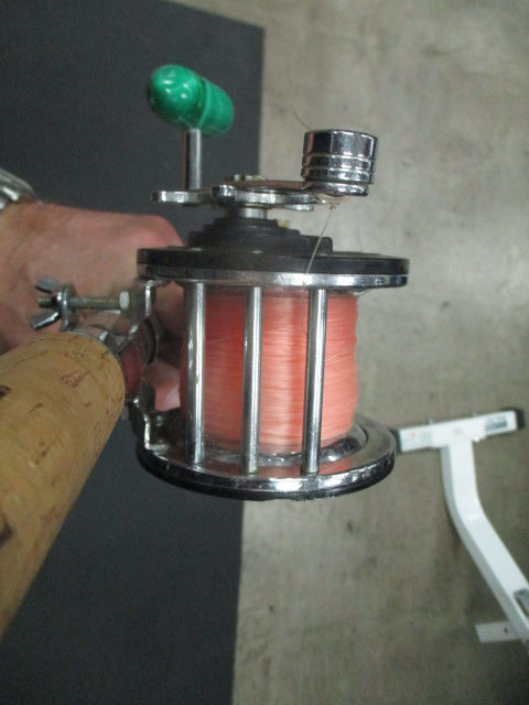 Load image into Gallery viewer, Used Hurricane Groupper Digger 6' 6' Rod With PENN Longbeach 66 Reel
