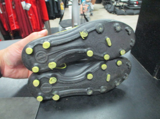 Used Nike Tiempo Size Youth 3 Soccer Cleats