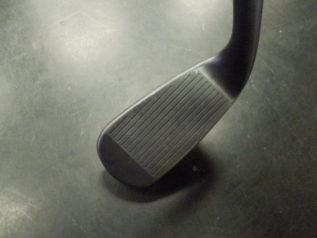 Load image into Gallery viewer, Used Cleveland Smart Sole Black Satin Right Hand 4 Chipper
