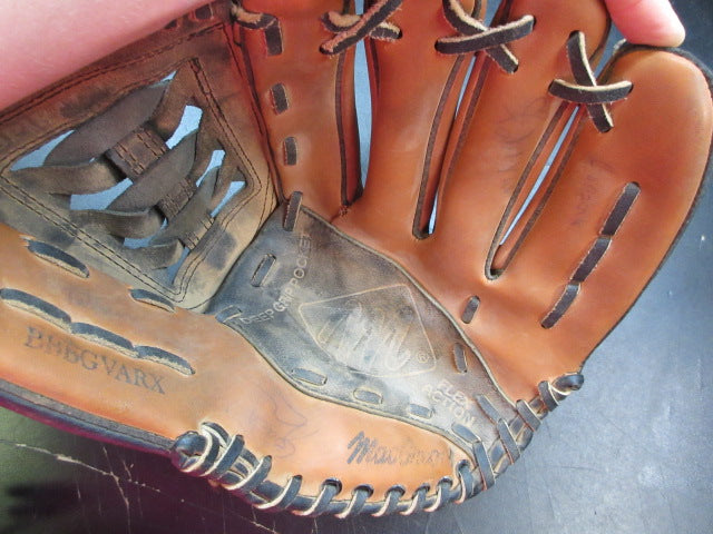 Load image into Gallery viewer, Used MacGregor 12" Glove - RHT
