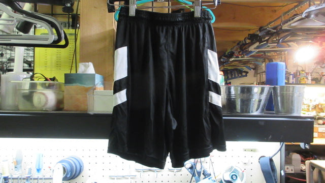 Load image into Gallery viewer, Used Epic Sports Baseketball Shorts - Youth Size Large
