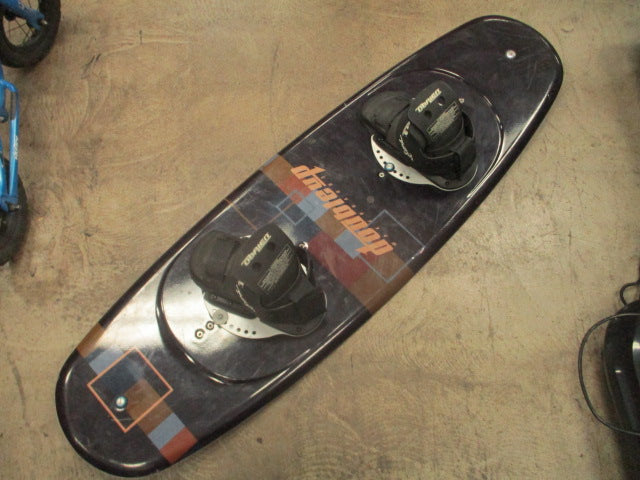 Load image into Gallery viewer, Used DoubleUp 140cm Wakeboard w/ Obrien Bindings
