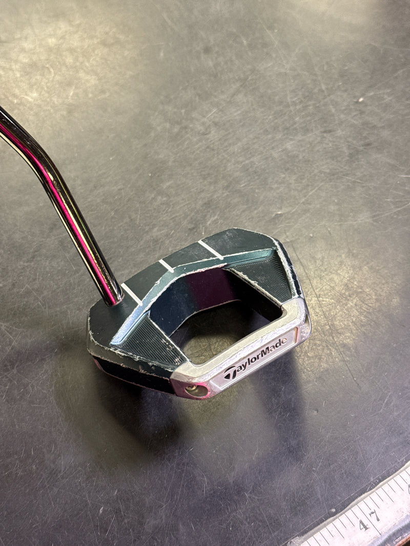 Load image into Gallery viewer, Used TaylorMade Spider S Platinum Pure Roll Offset 55G Right Hand Mallet Putter
