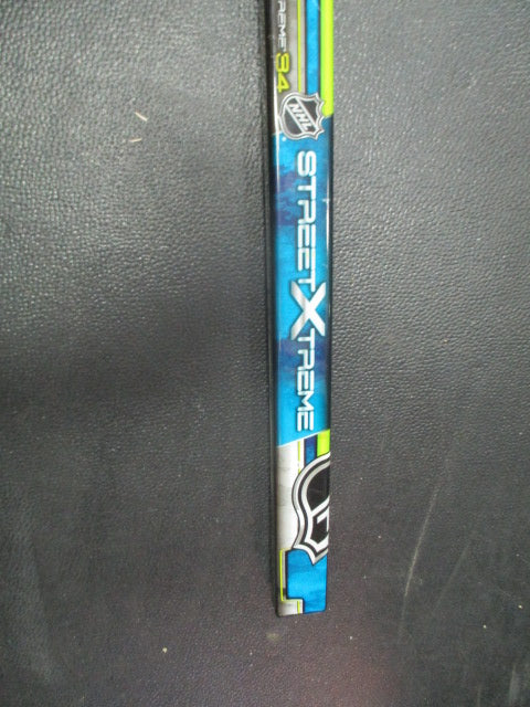 Load image into Gallery viewer, Used Franklin Sports NHL Street Hockey 34&quot; - Adjustable
