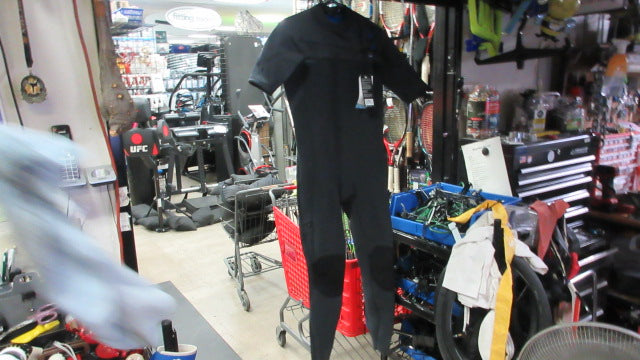 Load image into Gallery viewer, Used O&#39;Neill Hyperfreak 2mm Wetsuit Size XL

