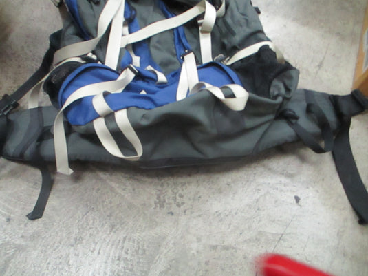 Used Kelty Redcloud 5600 Hiking Backpack Internal Frame