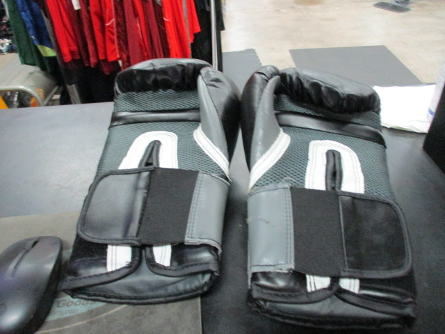 Load image into Gallery viewer, Used Everlast Pro Style Elite 14OZ Boxing Training Gloves
