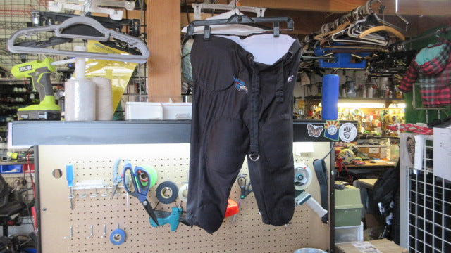 Load image into Gallery viewer, Used Conquest Sports Apparel Football Pants - Size Small

