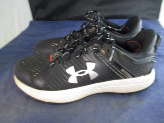 Load image into Gallery viewer, Used Under Armour Charged Turf Cleats Size 4

