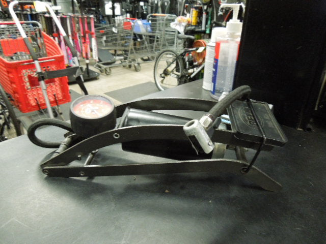 Load image into Gallery viewer, Used Bell Bicyle Air Foot Pump
