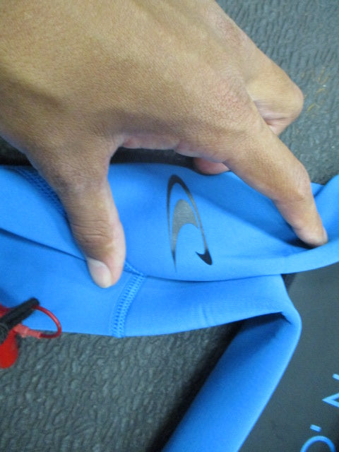 Load image into Gallery viewer, Used Oneill Size 10 Full Wetsuit

