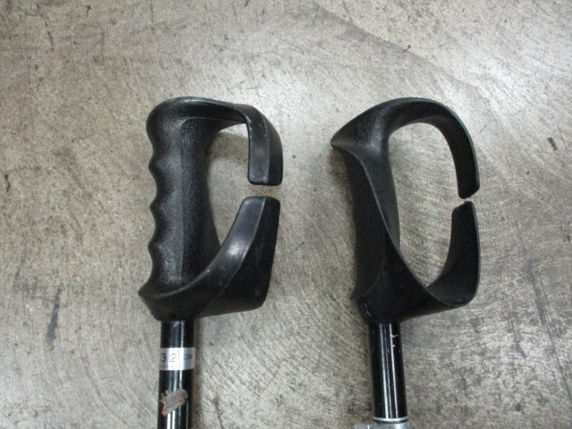 Load image into Gallery viewer, Used Scott Master 52&quot; 132cm Ski Poles - (Basket is Damaged)

