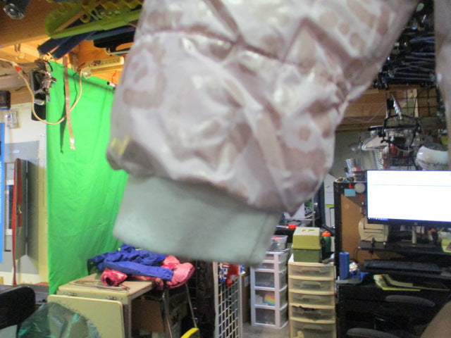 Load image into Gallery viewer, Used Swiss Tech Girls 5T Winter Jacket
