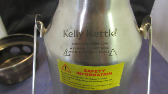 Load image into Gallery viewer, Used Kelly Kettle Aluminium Trekker 20 fl oz Camp Kettle w/ Bag - bag has holes
