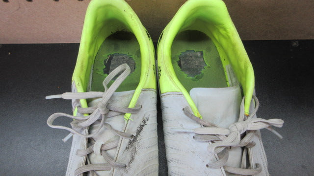 Load image into Gallery viewer, Used Nike Men's Phantom GX II Academy Soccer Cleats - Size 11
