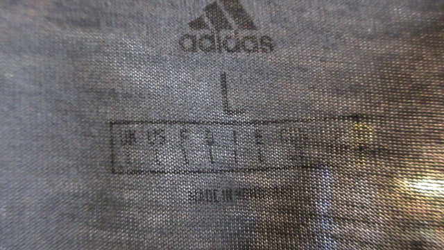 Load image into Gallery viewer, Adidas Delaware Blue Hens Short Sleeve Shirt - Size Large
