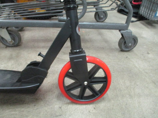 Used Razor Carbon Lux Kick Scooter W/ Kick Stand