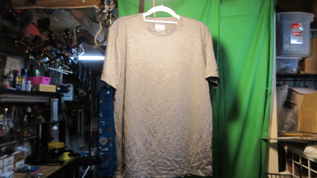 Load image into Gallery viewer, Used American Eagle Athletic Shirt - Size Small
