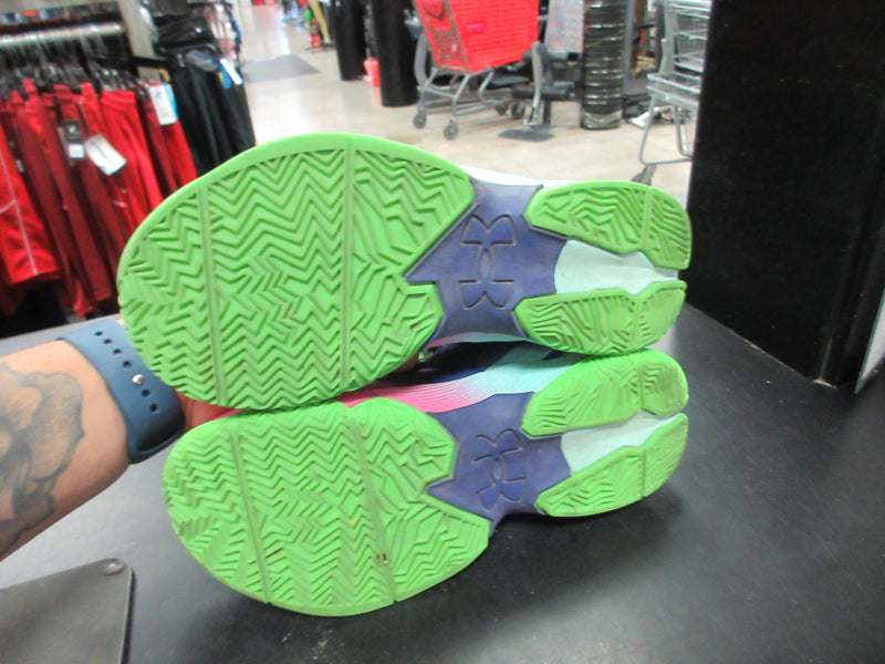 Load image into Gallery viewer, Used Under Armour Curry Two Size Youth 2 Basketball Shoes
