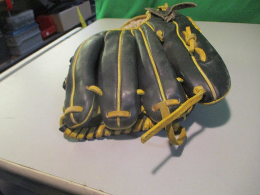 Used 44 Signature Series 12.25" Glove - RHT