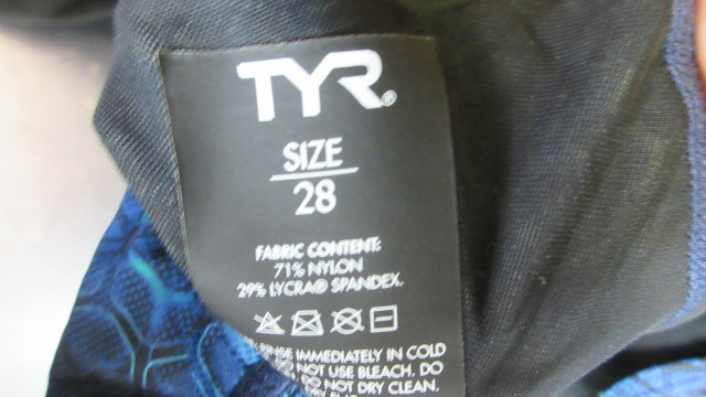 Load image into Gallery viewer, Used TYR Women's Avictor Closed Back Swimsuit - Size 28
