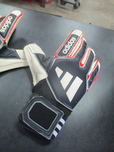 Load image into Gallery viewer, Used Adidas Size 8.5 Soccer Goalie Gloves
