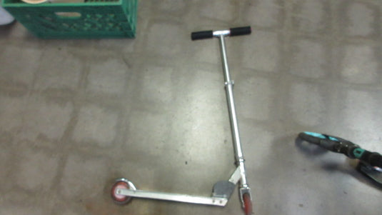 Used Razor Foldable Kids Scooter