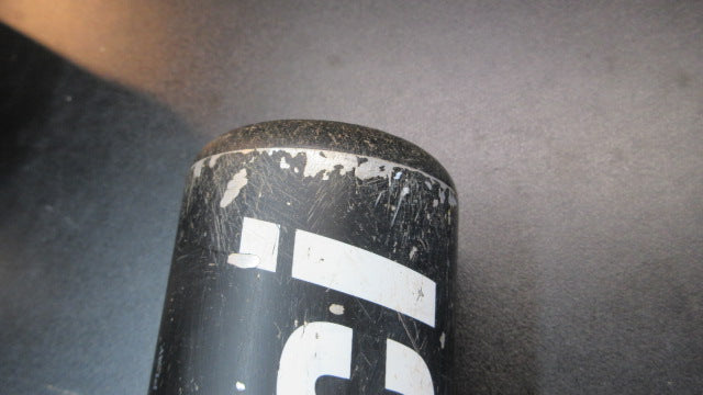 Load image into Gallery viewer, Used Marucci Black USSSA 29" 21 Oz Baseball Bat -8
