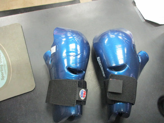 Used Proforce Lighting Sparring Gloves - Youth
