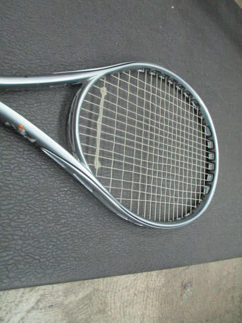Load image into Gallery viewer, Used Prince O3 Speed Port Sliver 27.5" Tennis Racquet
