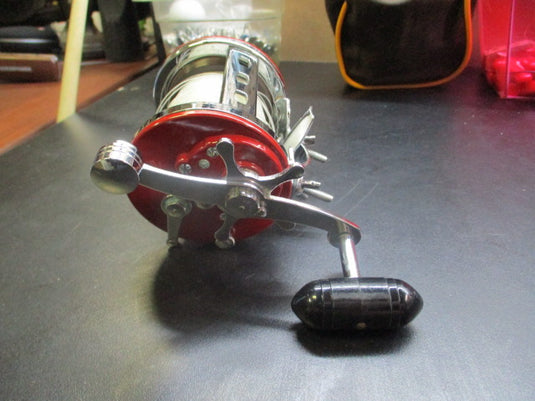 Used Penn Jigmaster Deep Sea Fishing Reel - Main Image