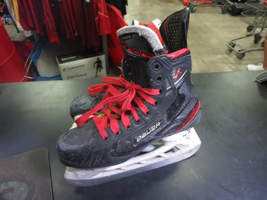 Used Bauer Vapor 2X Junior Hockey Skates Size 5D
