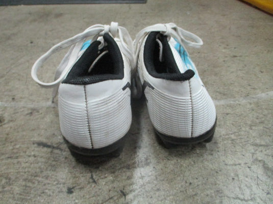 Used White/Blue Soccer Cleats Size 4