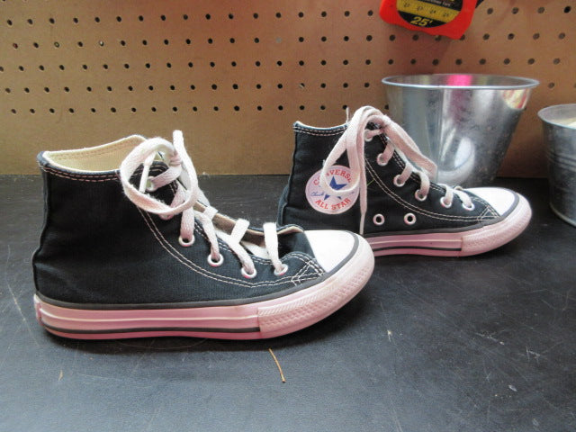 Load image into Gallery viewer, Used Converse Chuck Taylor All Star Sneakers - Size Youth 12
