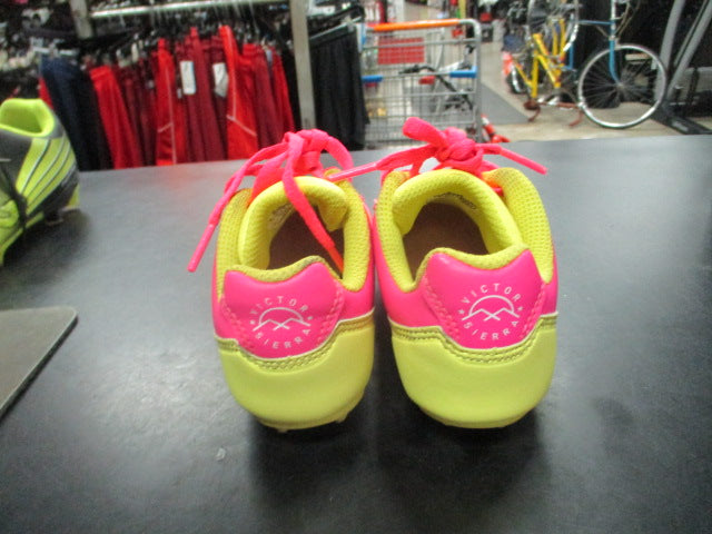 Load image into Gallery viewer, Used Victor Sierra Cattura MD Jr Size 12.5T Soccer Cleats
