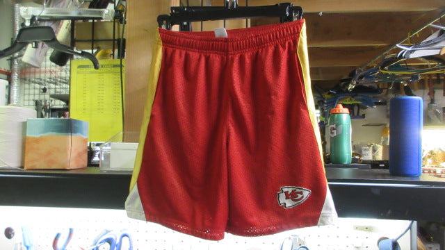 Load image into Gallery viewer, Used Kansas City Chiefs Soccer Shorts - Size Youth
