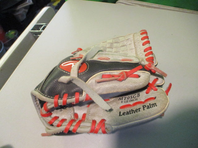 Load image into Gallery viewer, Used Rawlings Mike Trout Model Size 9.5&quot; Glove - RHT
