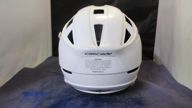 Load image into Gallery viewer, Used Cascade CPVR Lacrosse Helmet w/ Chinstrap Size M/L
