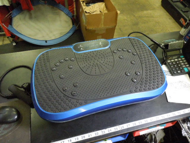 Load image into Gallery viewer, Used AXV Vibration Platform with Resistance Handles and Remote
