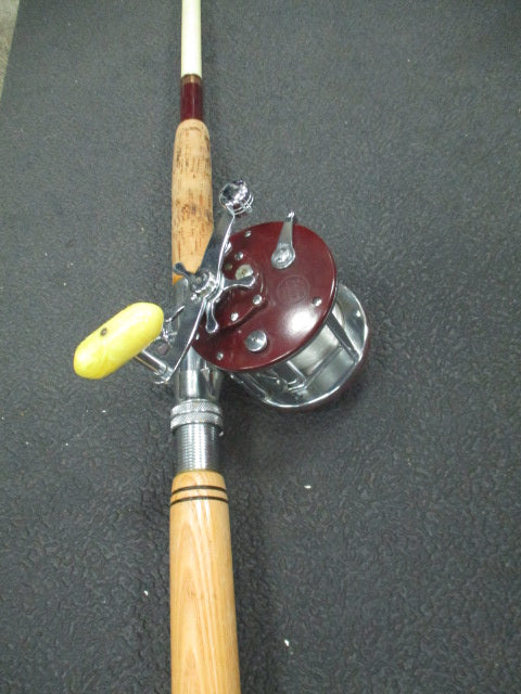 Load image into Gallery viewer, Used Custom 6'6" Deep see Rod With PENN Peer # 309 Reel

