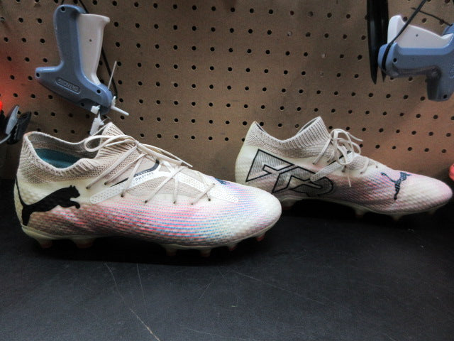 Load image into Gallery viewer, Used Puma Future 7 Ultimate Soccer Cleats - Size 9.5
