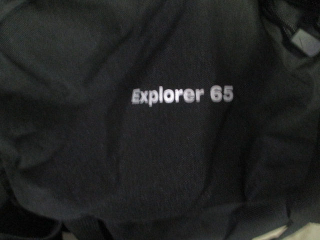 Load image into Gallery viewer, Teton Explorer 65 5lb Pack 65 Liter Weist 28"-70" Maroon
