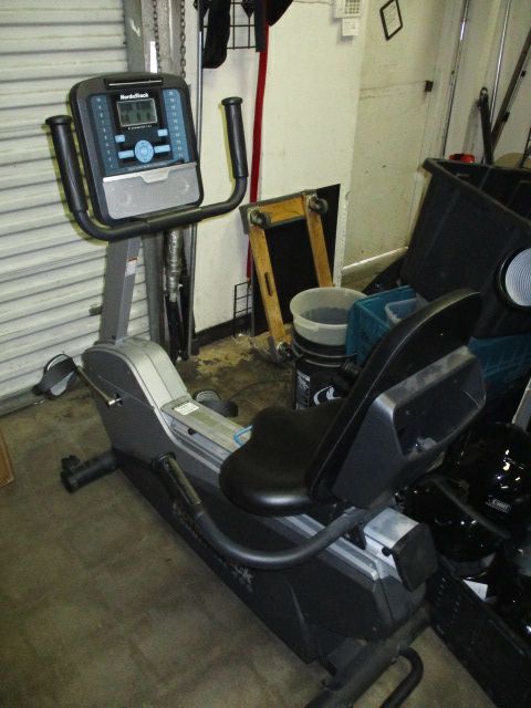 Load image into Gallery viewer, Heavy Use NordicTrack Commercial 400 Recumbent Bike
