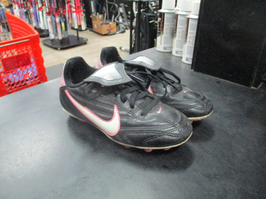 Used Nike youth cleats (size 12c)