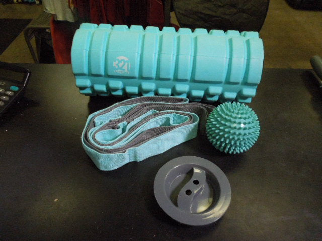 Load image into Gallery viewer, Used 321 Strong Preasure Point Foam Roller Massage Spike Ball and Streching Band
