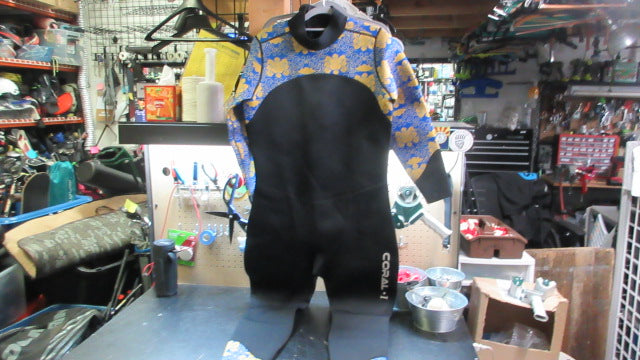 Load image into Gallery viewer, Used Hevto Coral.I Womens Wetsuit - Size XXL
