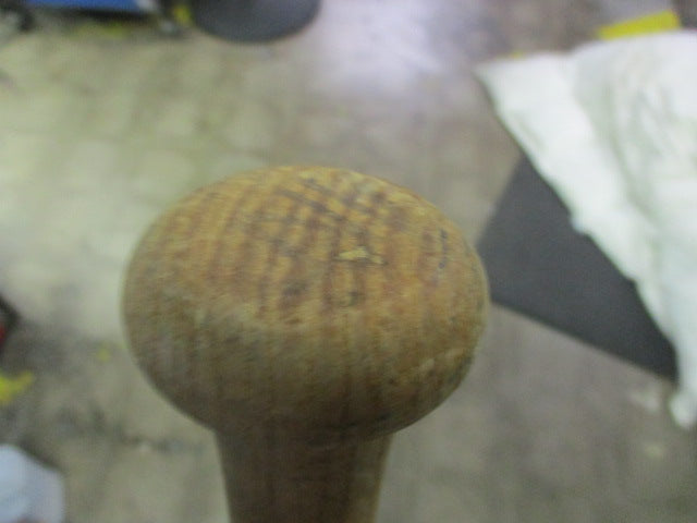 Load image into Gallery viewer, Used Adirondack Big Stick 33&quot; Wood Bat
