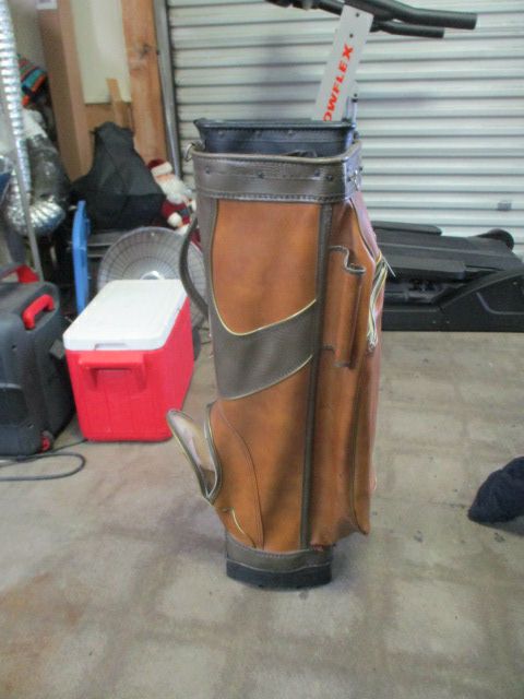 Load image into Gallery viewer, Used Vintage Atlantic Leather Golf Cart Bag - broken zippers

