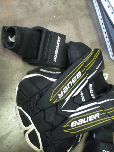Load image into Gallery viewer, Used Bauer S170 Goalie Chest Protector Size Junior Large
